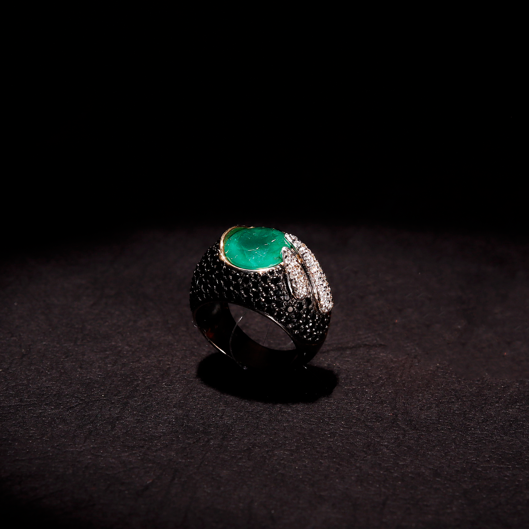 Emerald Ring Gold_one2threejewelry
