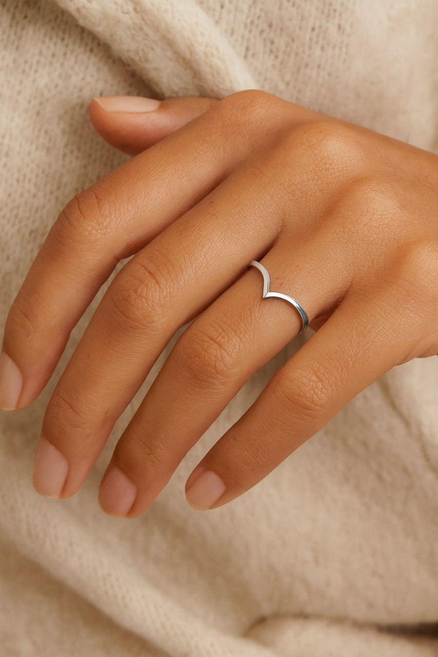 No Stone Chevron V Wedding Band on model hand