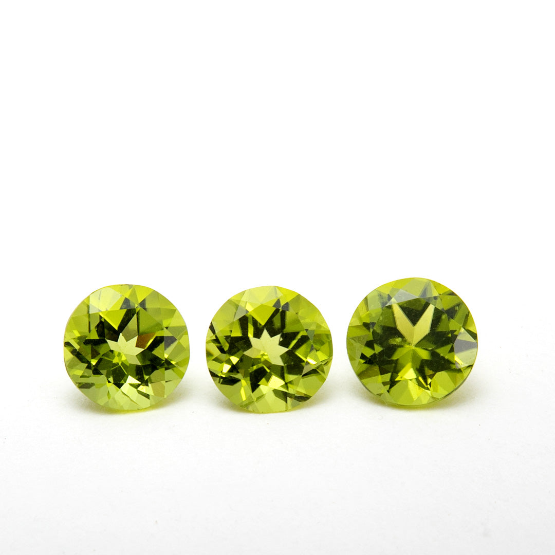 Peridot. Set of three stones