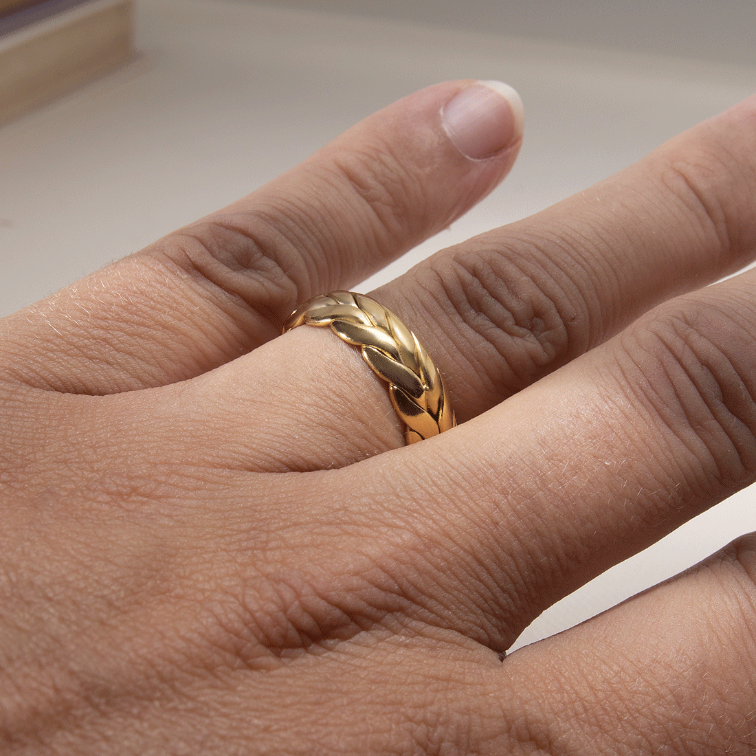 Wheat Wedding Band -finger