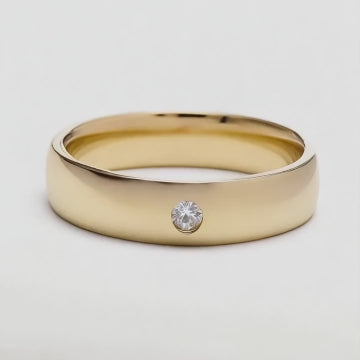 Classic Wedding Band with Diamond