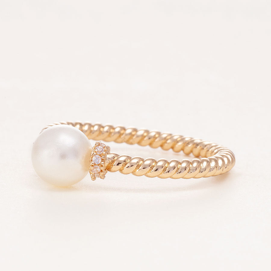 Pearl Engagement Ring1