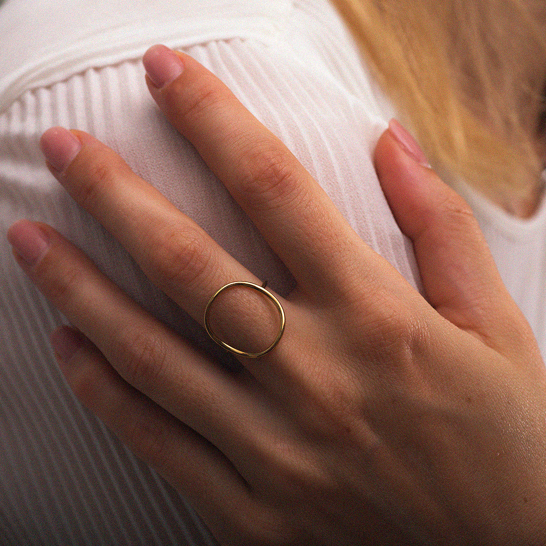 Silver Dainty Circle Ring1