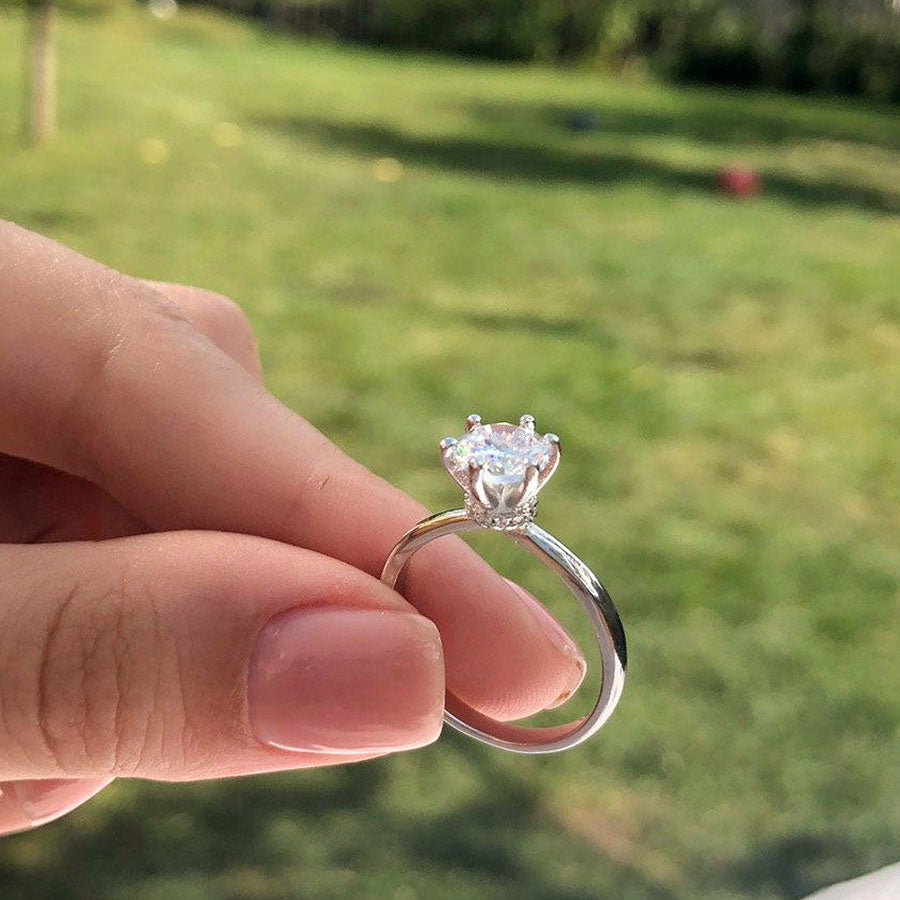 Moissanite Engagement Ring_2