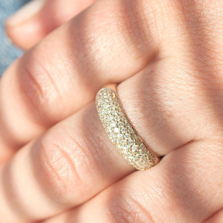 Diamond Pave Band-finger