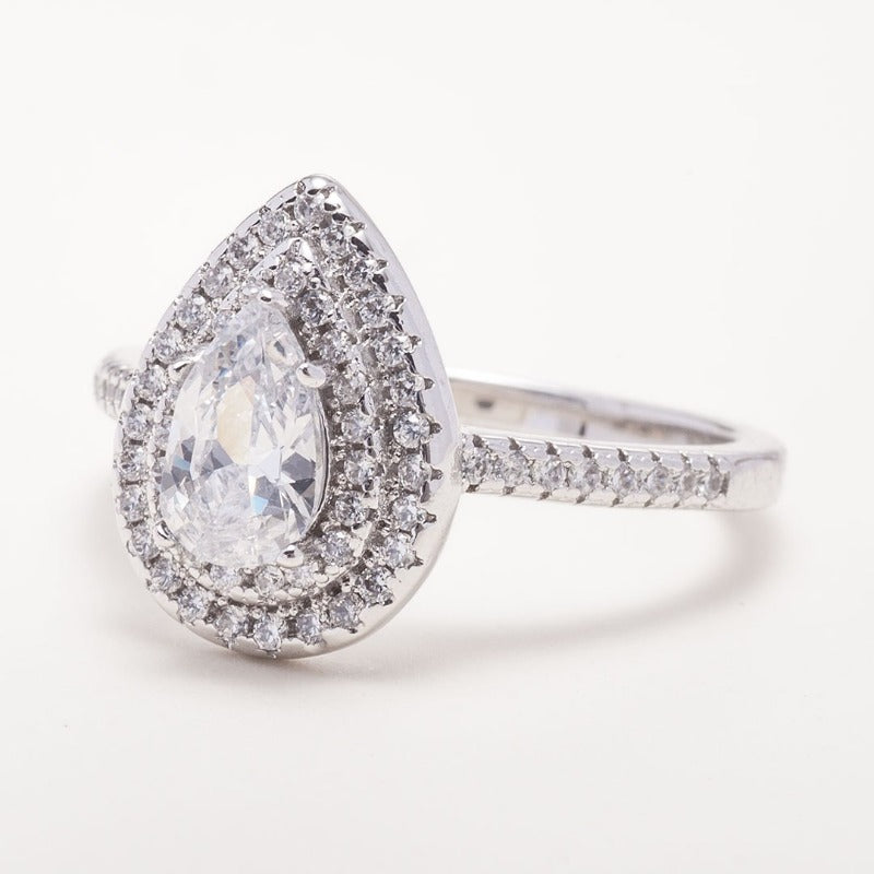 Pear-Shaped Diamond Engagement Ring -img1