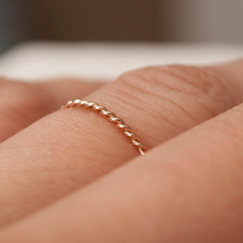 14KRose Gold Spiral Ring_onfinger