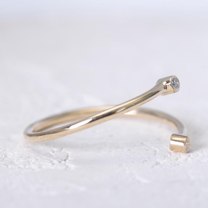 Simple Gold Ring1_14KGOLD_DIAMONDS2