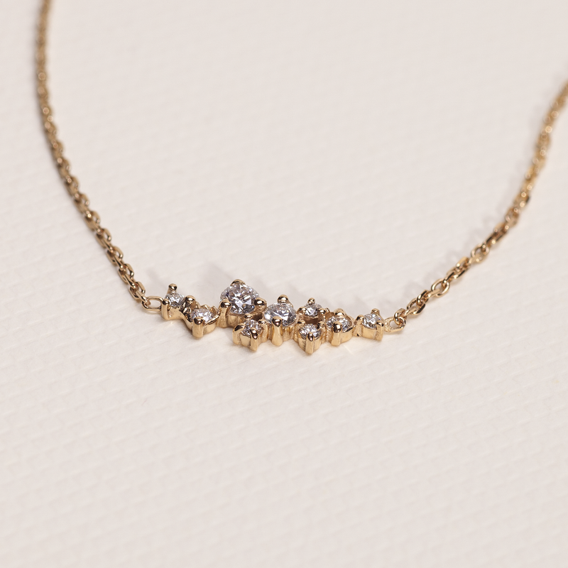 Dainty Necklace with Diamonds_14Kgold_diamonds