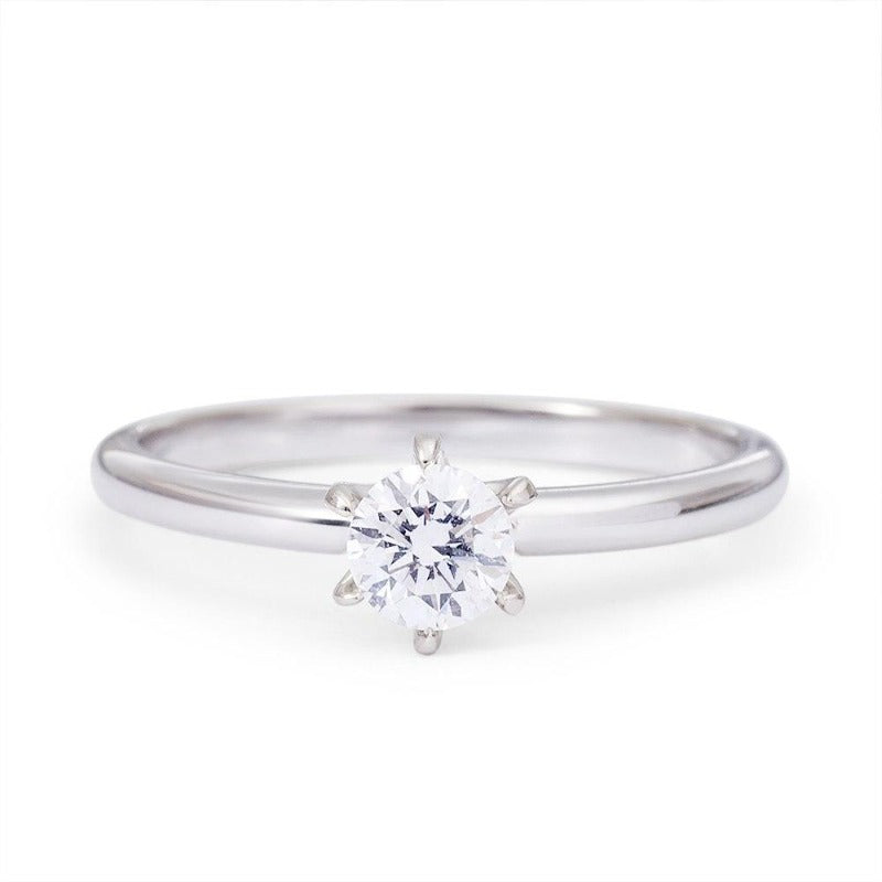 Moissanite Ring_white_14K_Gold